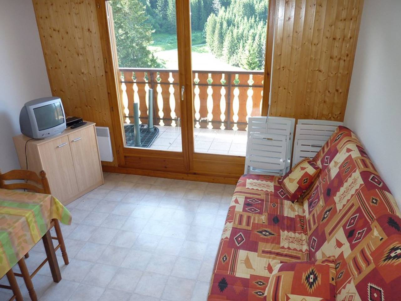 Ganze Wohnung, Zweizimmerwohnung mit Terrasse, Parkplatz und Panoramablick in Le Biot, Thonon-les-Bains und Umgebung
