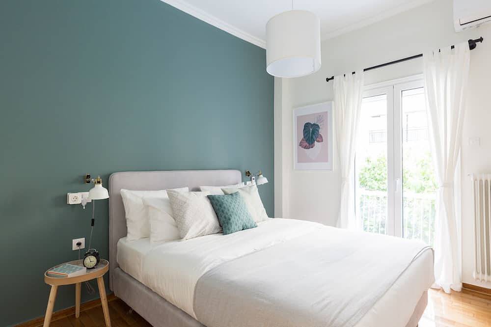 Entire apartment, Sleek Flat in Central Syntagma in Central Section of Athens, Athens