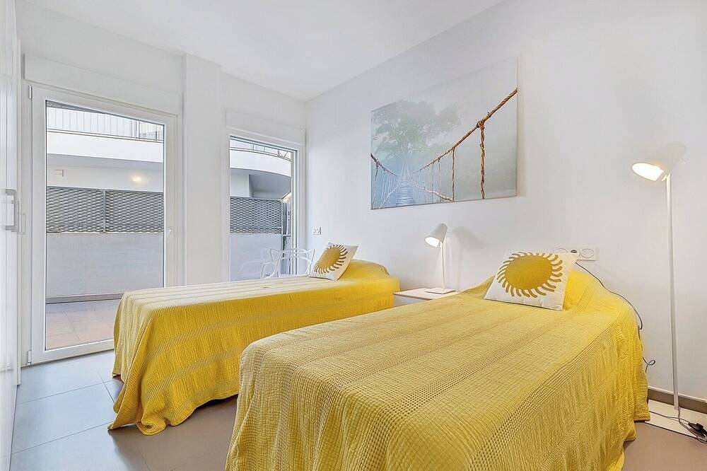 Entire apartment, Ocean and pool view 3-bedroom apt. in La Capellania, Benalmádena