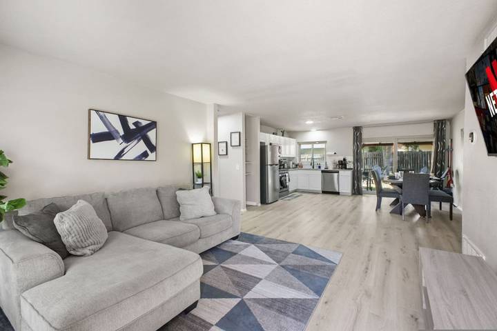 Location de vacances pour 8 personnes, avec jardin, animaux acceptés à San Antonio - 2