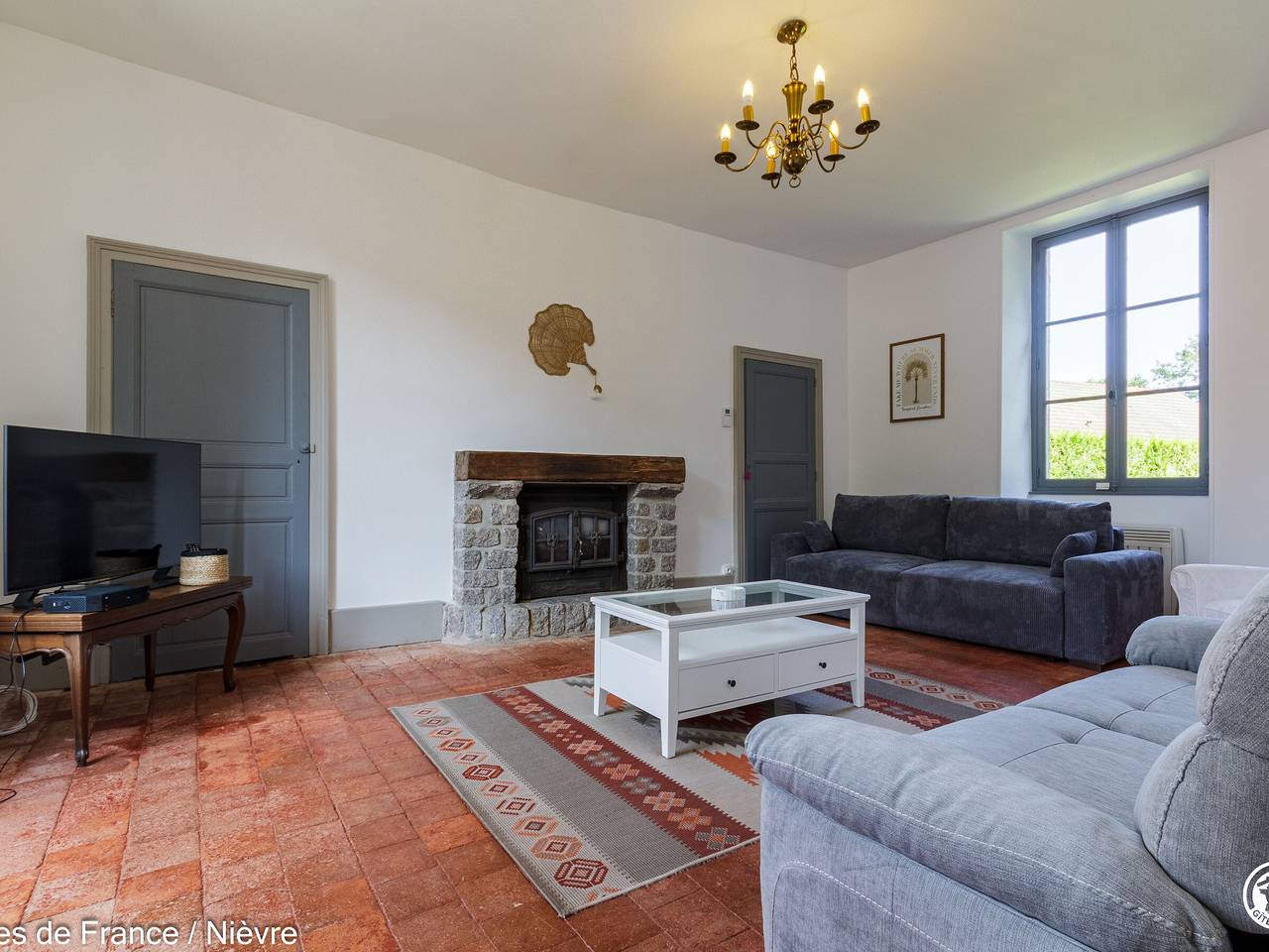 Geräumiges Haus in Saint-Agnan mit Garten, in der Nähe von See und Wanderwegen, Haustiere erlaubt in Saint-Agnan, Naturpark Morvan