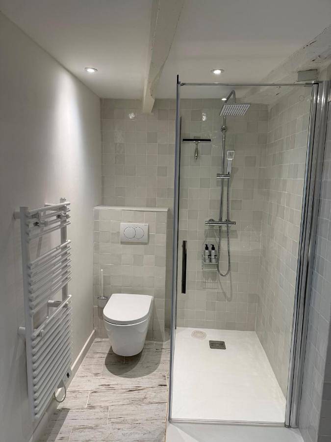 Appartement entier, Provençal Studio with Private Entrance in La Verdière, Région de Brignoles