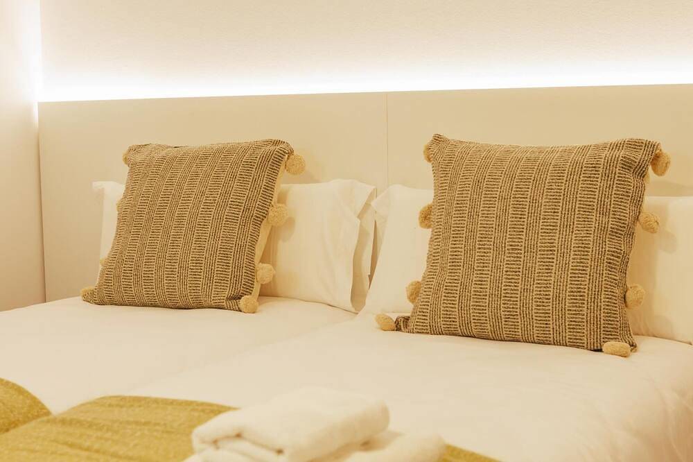 Entire apartment, Mercadal 3 - Holiday Apartment Rental in Girona | Bravissimo in Girona, Gironès