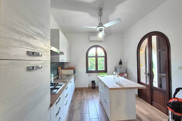 Villa für 9 Personen, mit Garten