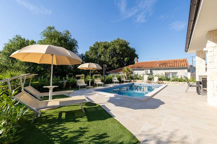 Villa Laura in Malinska-Dubašnica, Krk