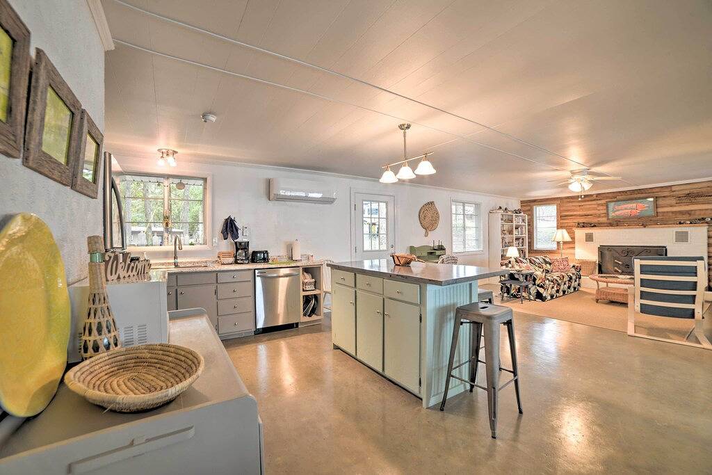 Kentucky Lake Cabin w/ Private Dock + Yard in Kentucky Lake