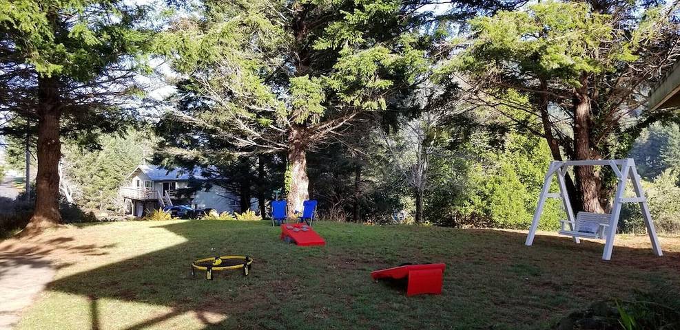 Vacation rental for 7 people, with yard in Humboldt County