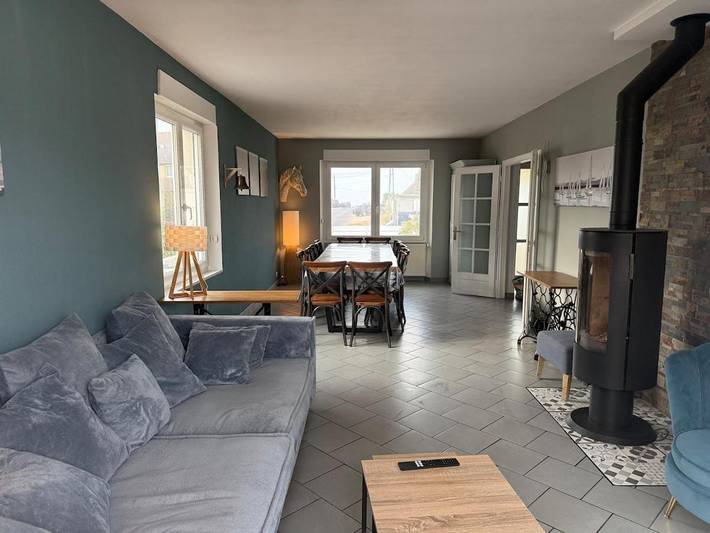 Maison de vacances pour 14 personnes, avec Balcon et Terrasse ainsi que Jardin et Piscine à Hermanville-sur-Mer