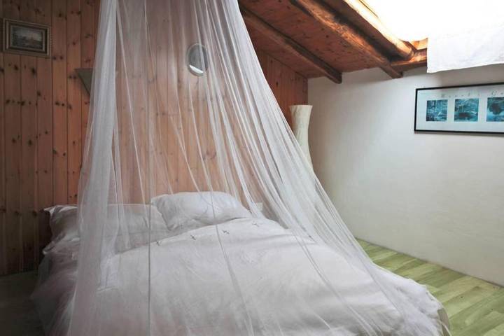 Location de vacances pour 8 personnes, avec Terrasse ainsi que Jardin et Vue dans Puntalazzo - 4