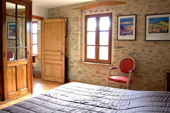 Location de vacances pour 12 personnes, avec jardin à Faucon - 2