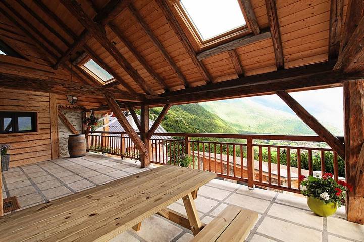 Gîte pour 12 personnes, avec sauna et terrasse à Albertville - 4