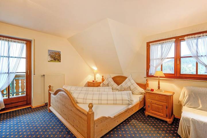 Ganze Wohnung, Panoramablick, Typ C, 65 qm, 2. Etage, max. 3 Pers. in Horben, Südschwarzwald