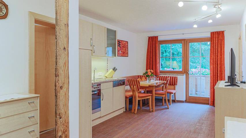 Hütte für 4 Personen, mit Balkon in Söll