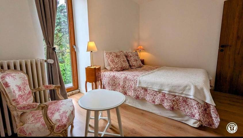 Location de vacances pour 2 personnes, avec terrasse et piscine à Nuits-Saint-Georges - 4
