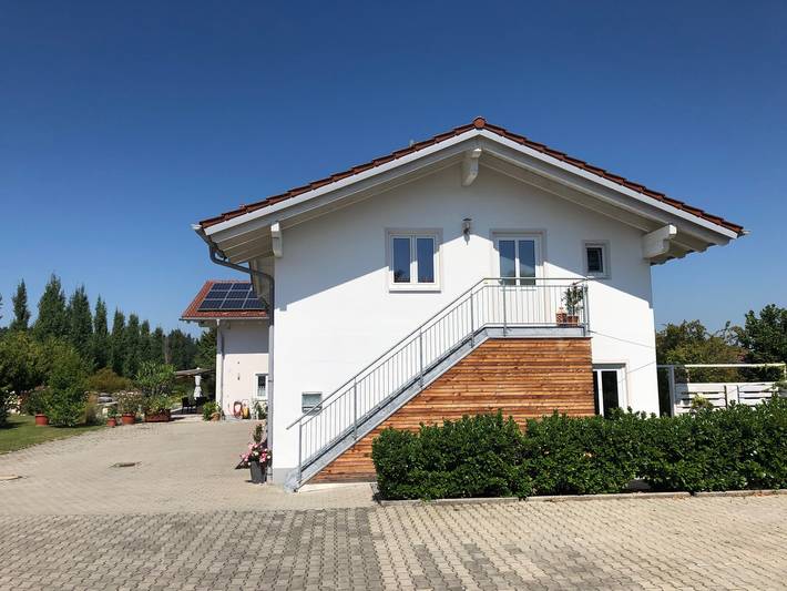 Ganze Ferienwohnung, Ferienwohnung Chiemseezauber - Ferienwohnung Chiemseezauber 82qm für max. 4 Personen in Gollenshausen am Chiemsee, Gstadt am Chiemsee