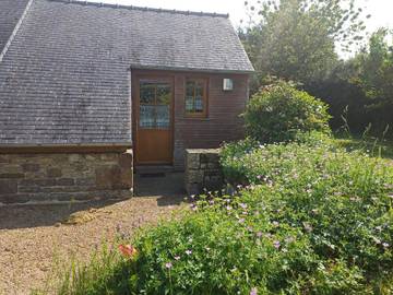 Gîte pour 2 personnes, avec terrasse et jardin à Berrien