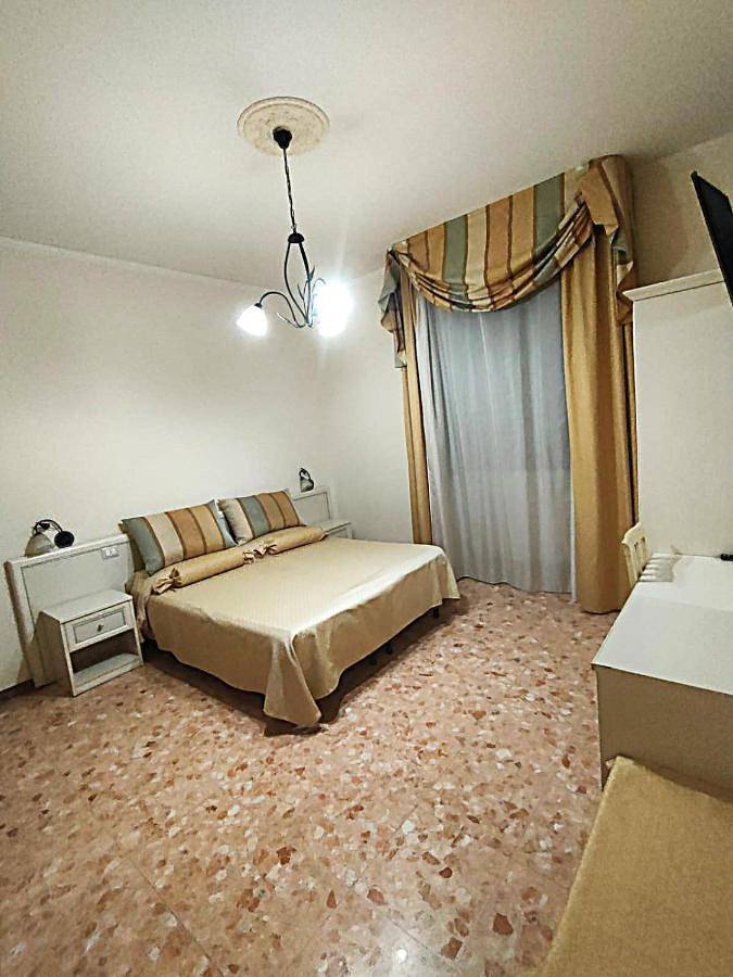 Chambre d’hôte, avec Balcon ainsi que Terrasse et Vue à Acireale - 4