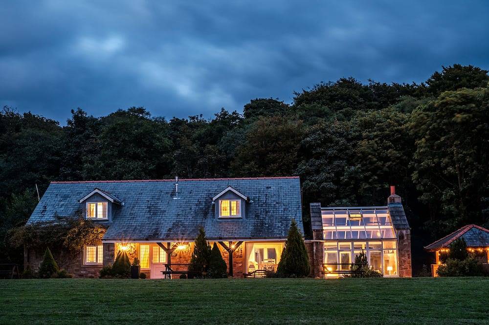 Cottage for 16 People in Forest of Bowland, North West England