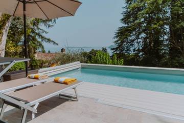 Villa für 15 Personen, mit Balkon und Seeblick sowie Garten, kinderfreundlich in Salò
