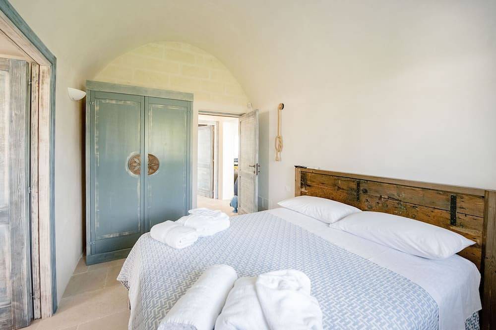 Trullo Lillo -Trullo & private swimming pool in Marina di Ostuni, Salento