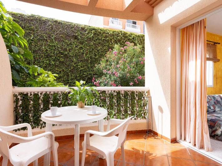 Ferienwohnung für 4 Personen, mit Balkon in La Caleta de Interián - 2