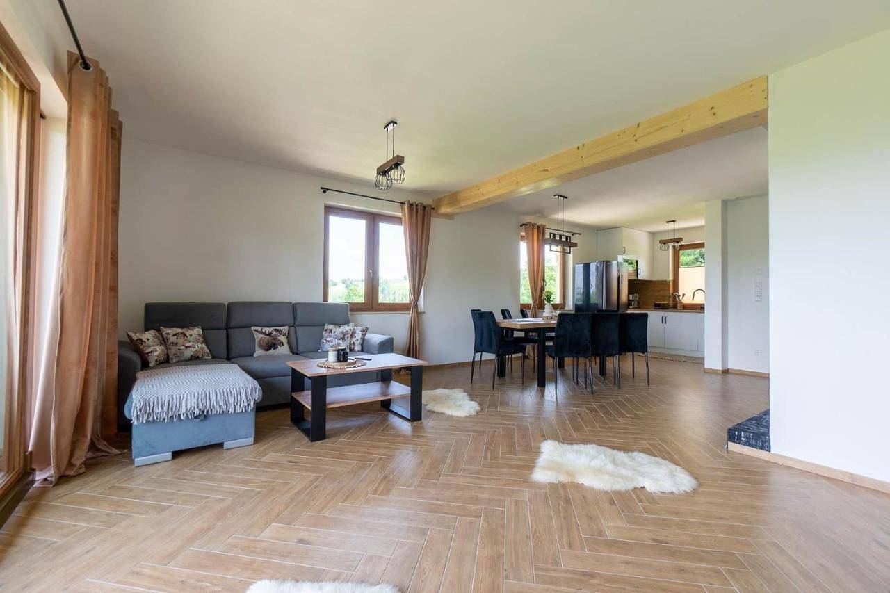 Two-Bedroom House in Leśnica, Karpaty (Polska)