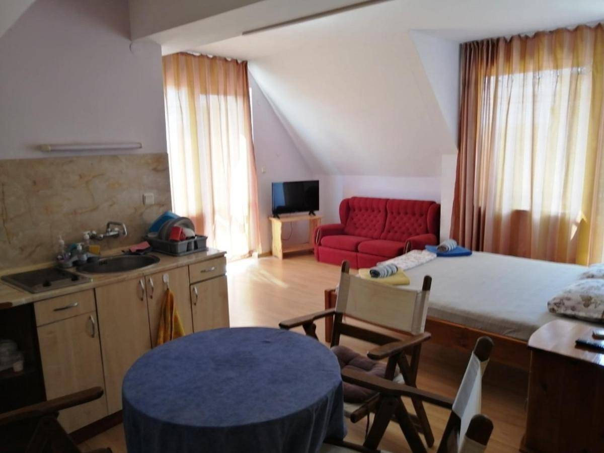 Guest House "Zora - Sarafovo" in Sarafowo, Bourgas
