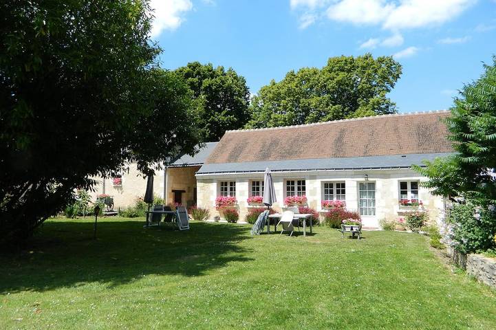 Gîte pour 4 personnes, avec Terrasse et Jardin à Lussault-sur-Loire