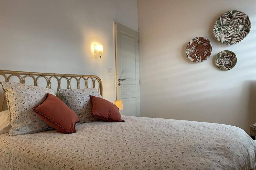 Aire-leku - Saint-pee-sur-nivelle in Saint-Pée-sur-Nivelle, Bayonne region