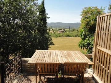 Gîte pour 3 personnes, avec vue et terrasse à Les Mées
