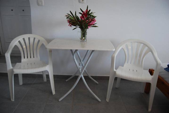 Maison d’hôte pour 2 personnes, avec vue ainsi que jardin et balcon à Santorin - 3