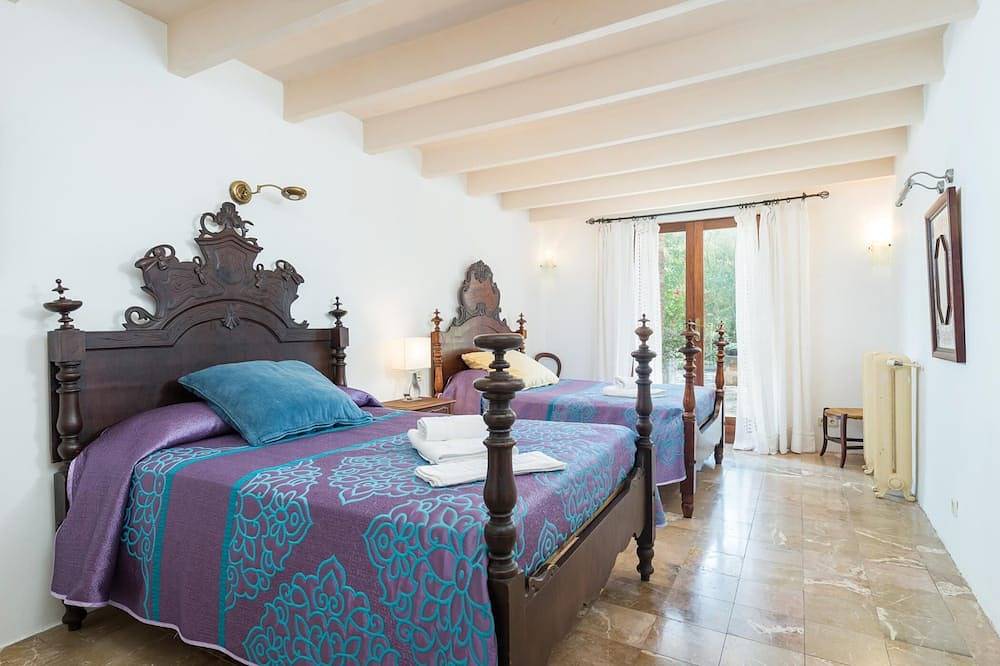Villa Rural Can Rito for 16 people, 15 minutes from the beach in Felanitx, South Majorca