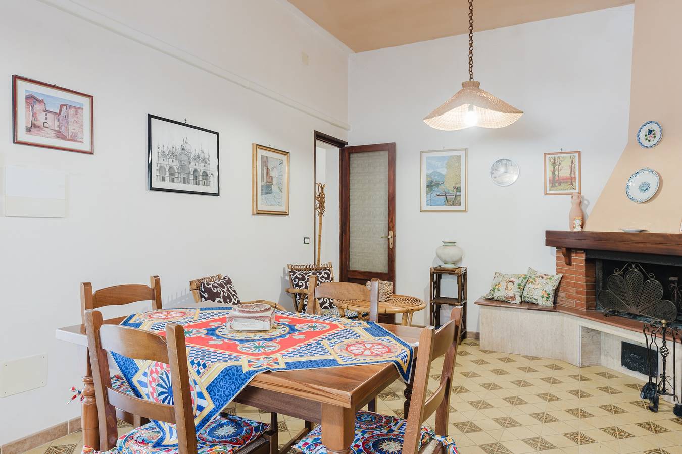Ganze Wohnung, Ferienwohnung 'Vittorio Stella' mit Meerblick, privater Terrasse und Klimaanlage in Valderice, Trapani Provinz