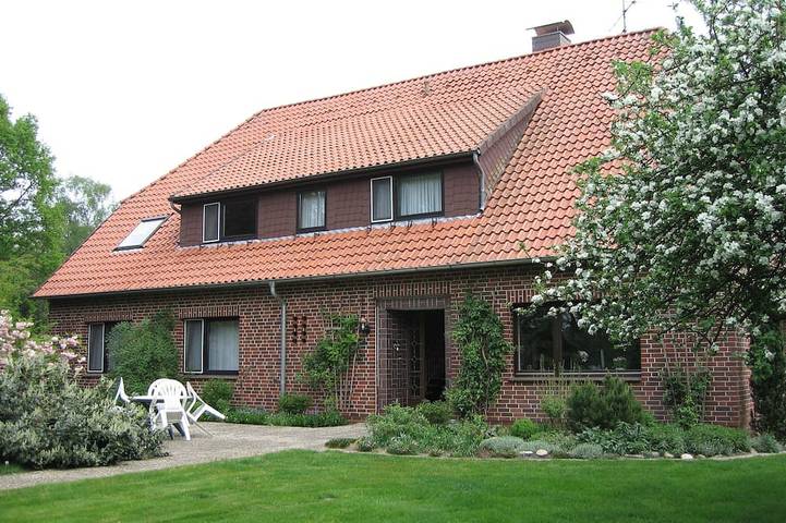 Ferienwohnung für 4 Personen, mit Terrasse und Garten in Schneverdingen
