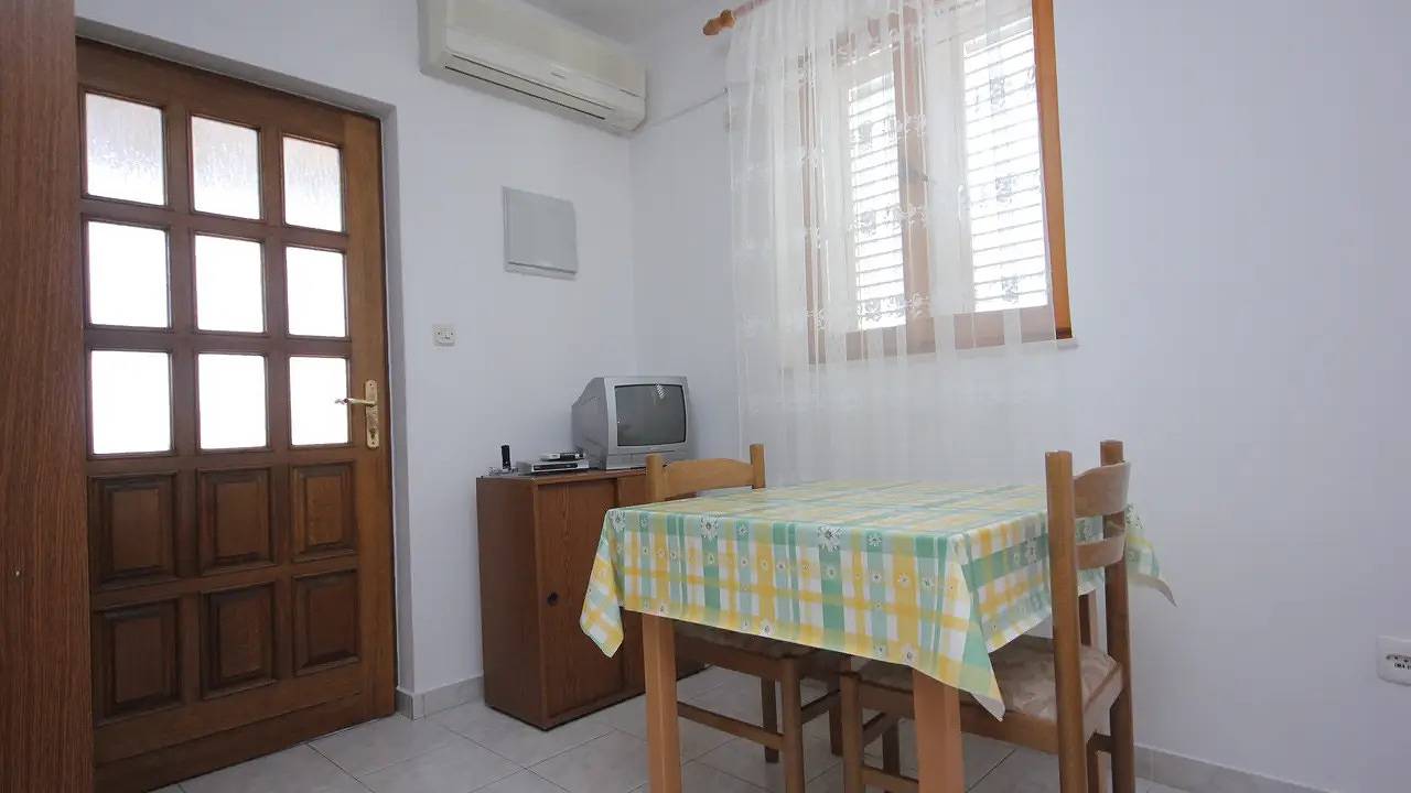 Hel enrumslägenhet, Studio für 2 Personen (20 m²) in Vis in Vis Town, Split-Dalmatia guovlu