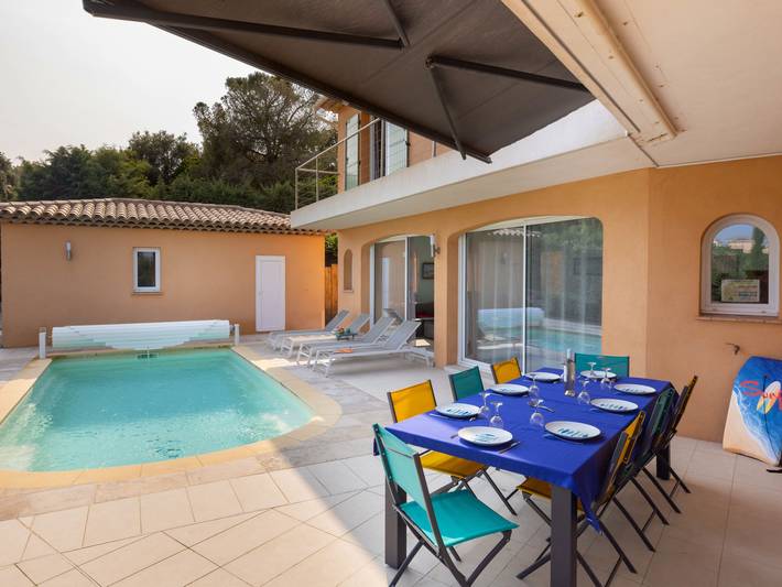 Location de vacances pour 8 personnes, avec terrasse et jardin dans Saint-Aygulf - 3