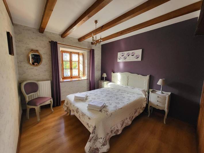Location de vacances pour 8 personnes, avec Jardin à Baguer-Pican