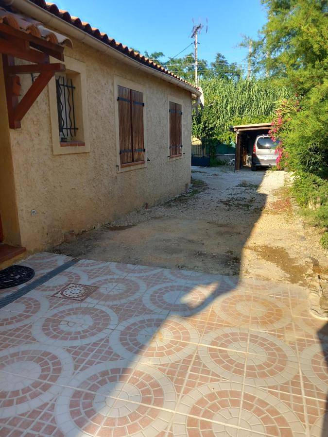 Maison de vacances pour 6 personnes, avec terrasse et piscine