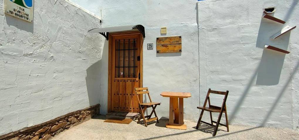 Apartamento para 2 personas, con terraza en Sierra Norte de Sevilla