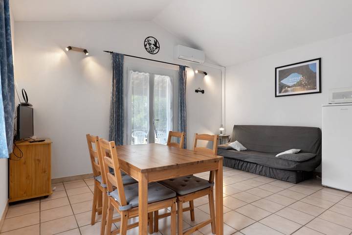 Holiday Home “Le Cyprès - La Fontinelle” in Bessas, Ardèche
