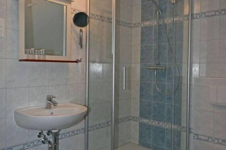 Ferienhaus für 3 Personen, mit Sauna und Balkon in Middelhagen - 3