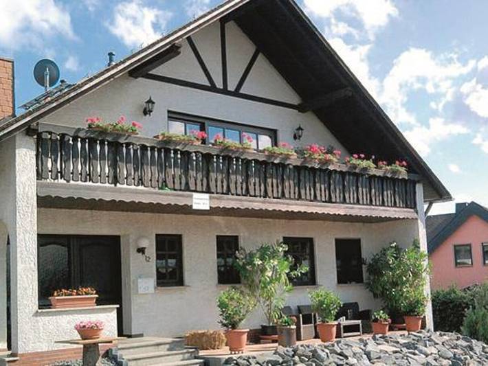 Ferienwohnung für 2 Personen, mit Terrasse in Wierschem