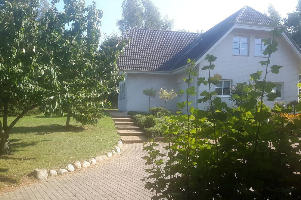 Ganze Wohnung, Komfortable Fewo an der Ostsee für 2 Pers. in 18209 Wittenbeck, Waldstr. 11 in Wittenbeck, Rostock und Umgebung
