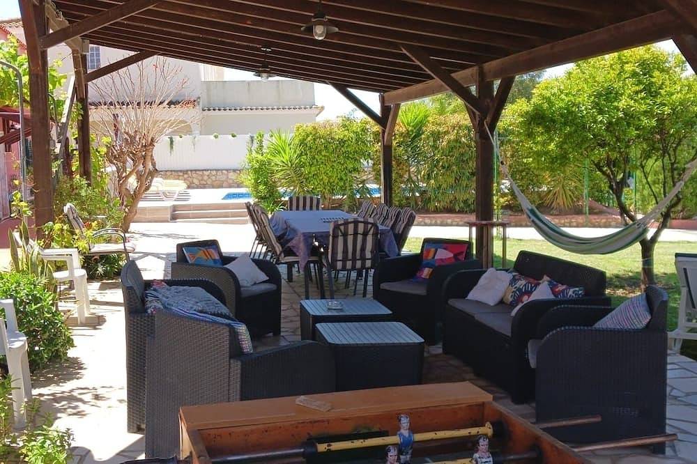 🌴 Villa Bella Com Piscina ☀️ in Altura, Distrito de Faro