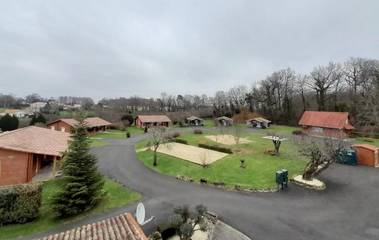 Maison de campagne pour 2 personnes, avec jardin et terrasse dans Clam