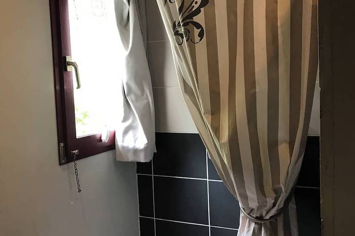 Gîte pour 4 personnes, avec jacuzzi ainsi que piscine et jardin à Valojoulx - 4