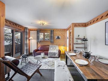 Gîte pour 4 personnes, avec piscine et balcon dans Meribel Village