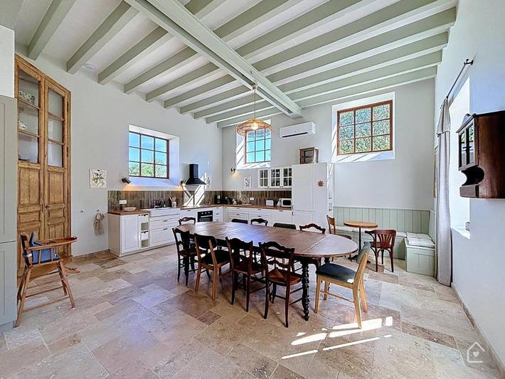 Location de vacances pour 10 personnes, avec Terrasse à Mairé
