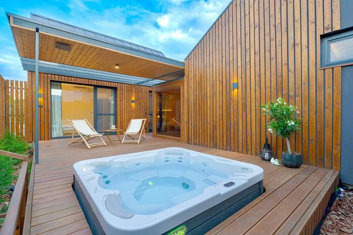 Apartament wakacyjny dla 4 osób, z sauna i widok oraz ogród w Tiszafüred