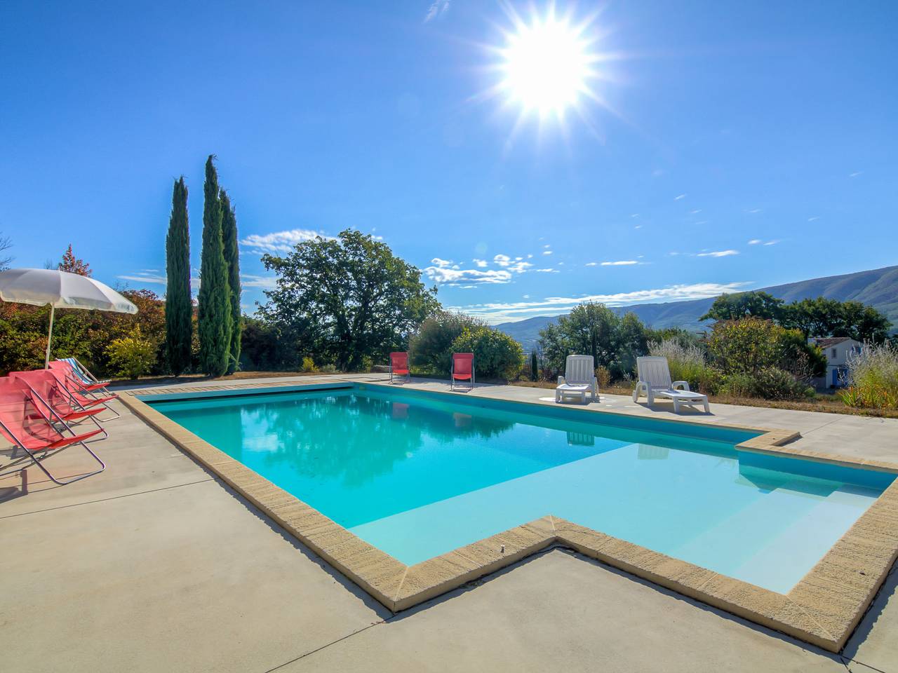 Les Cotes in Saint-Martin-de-Castillon, Parc naturel régional du Luberon